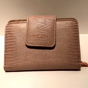 NWOT rose colored faux leather wallet 5.5”x4”